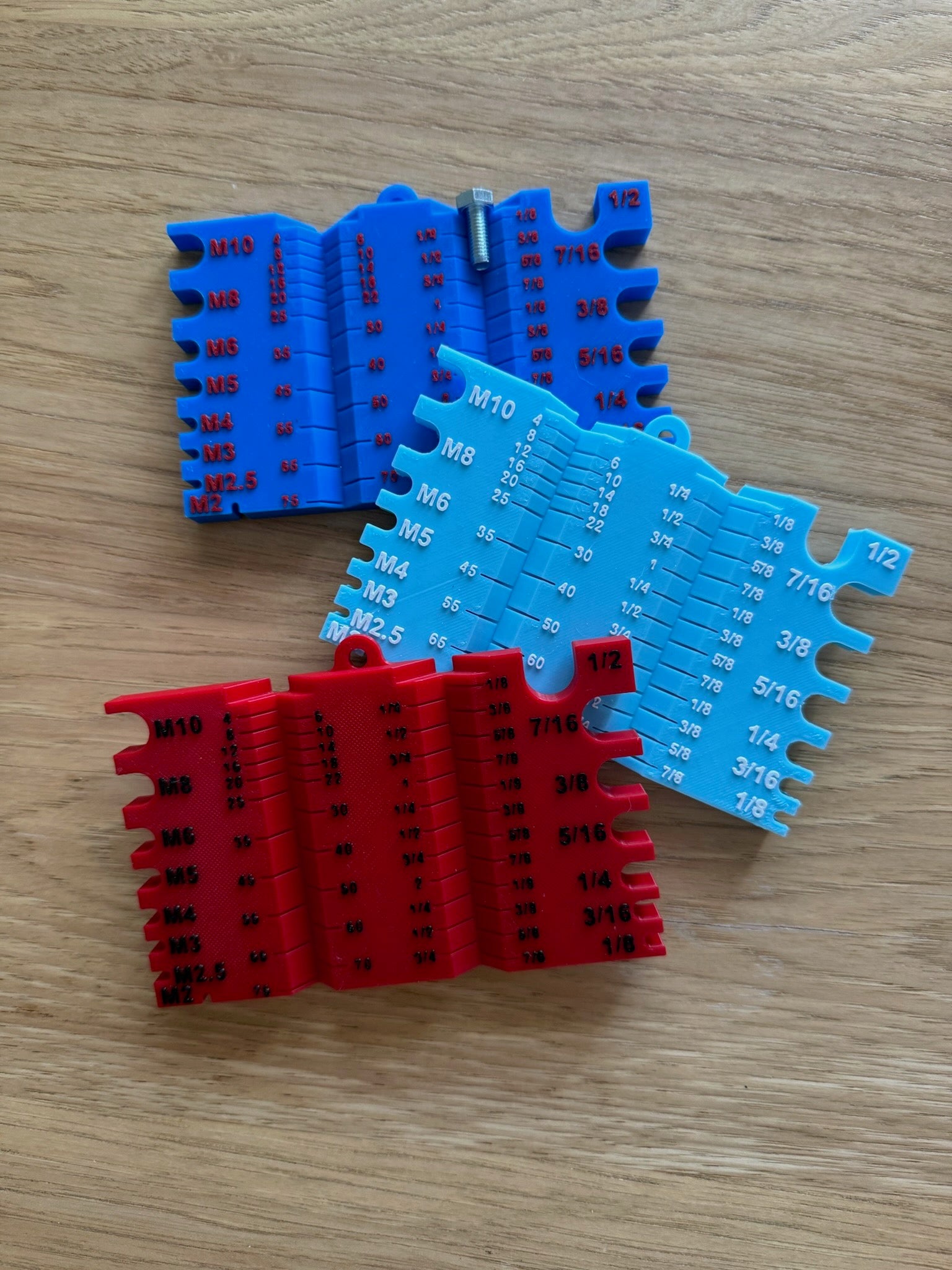 Bolt & Screw Gauge Tool | Metric/SAE Thread Sizing Guide